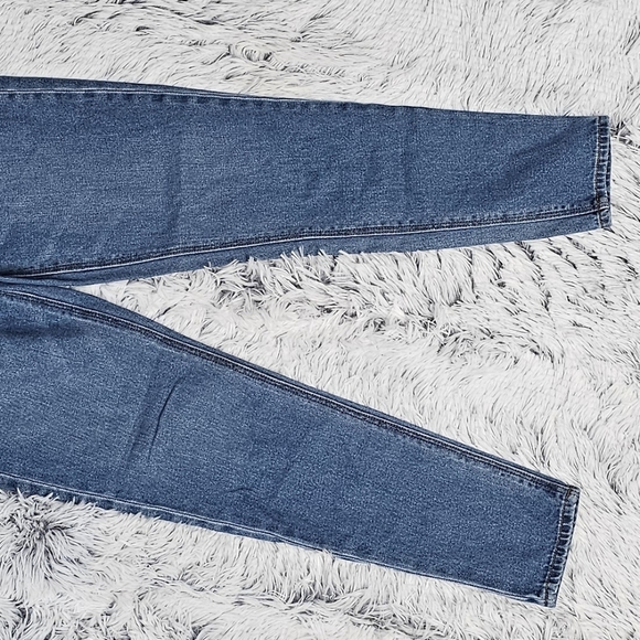 AMERICAN EAGLE | HIGH WAISTED MOM JEANS \\ SIZE 00R WOMENS - Picture 5 of 12